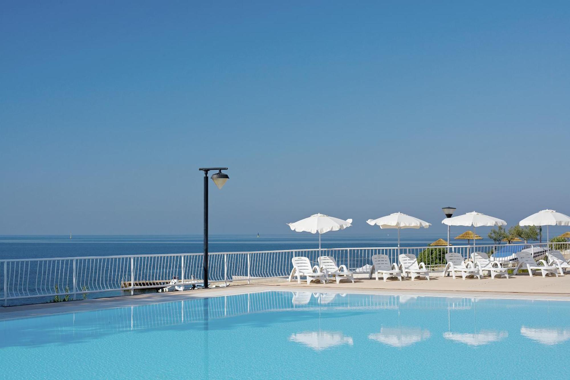 Fkk Adriatika In Fkk Solaris Naturist Resort Porec Esterno foto